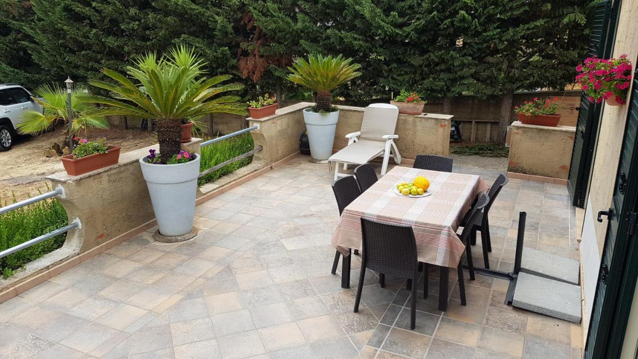 Casa Vacanze Rosa Camastra Exterior foto