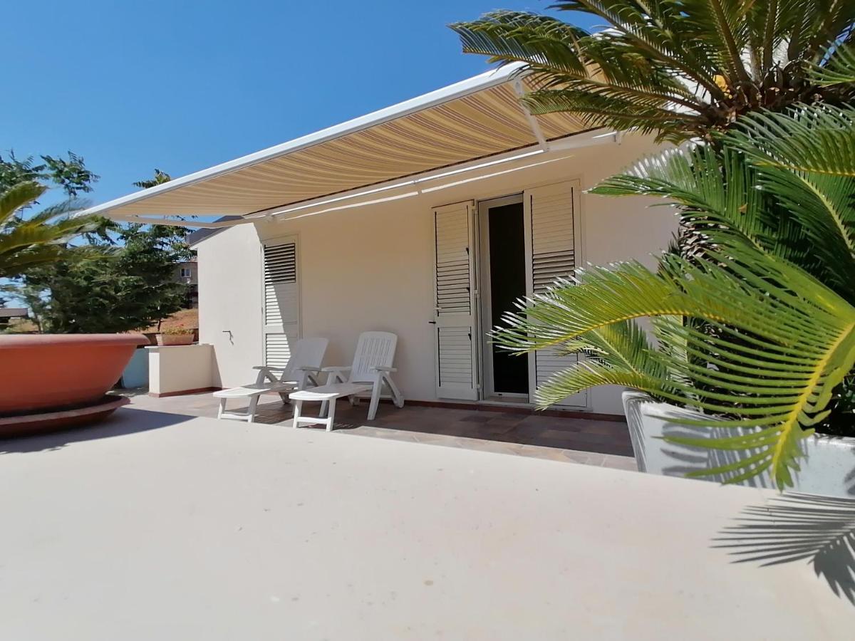 Casa Vacanze Rosa Camastra Exterior foto